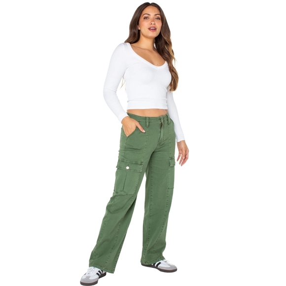 Celebrity Pink Juniors Mid Rise Wide Leg Cargo Pant - Picture 2 of 4